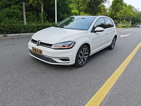 Volkswagen Golf 2019 — фото 1