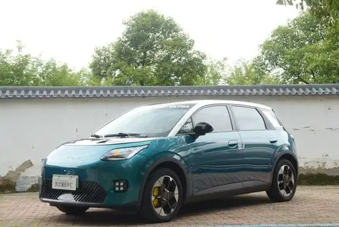 GAC AION UT 2025