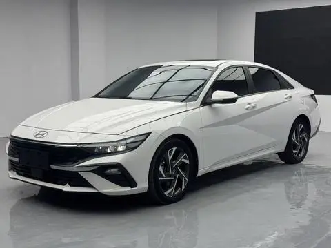 Hyundai Elantra 2023