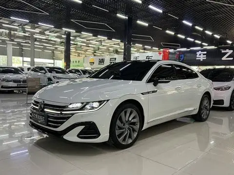 Volkswagen CC 2021 — фото 1