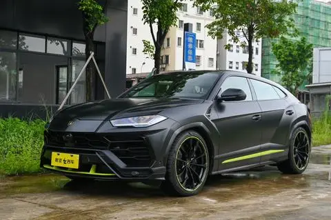 Lamborghini Urus 2021