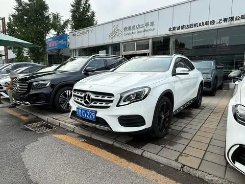 Mercedes-Benz GLA 2019
