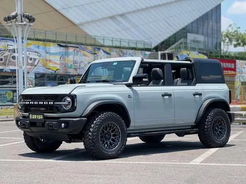 Ford Bronco 2024