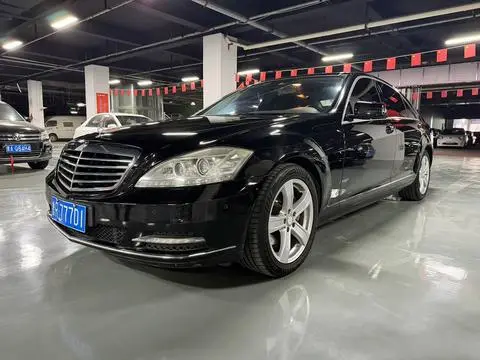 Mercedes-Benz S-Class 2012