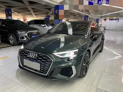Audi A3 2022 — фото 1