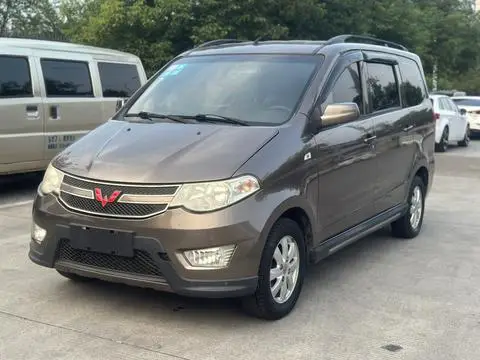 Wuling Hongguang 2014