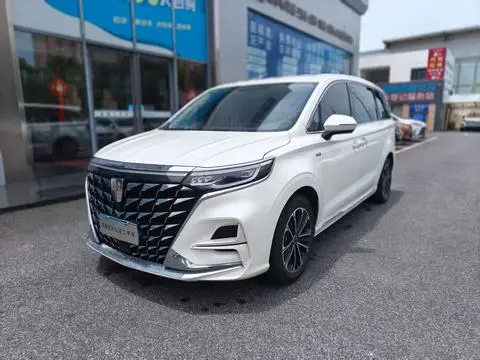 Roewe iMAX8 2023