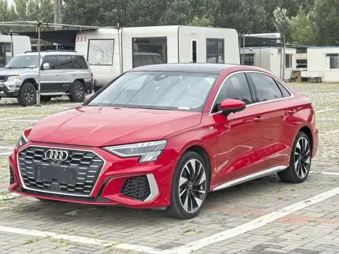 Audi A3 2023 — фото 1