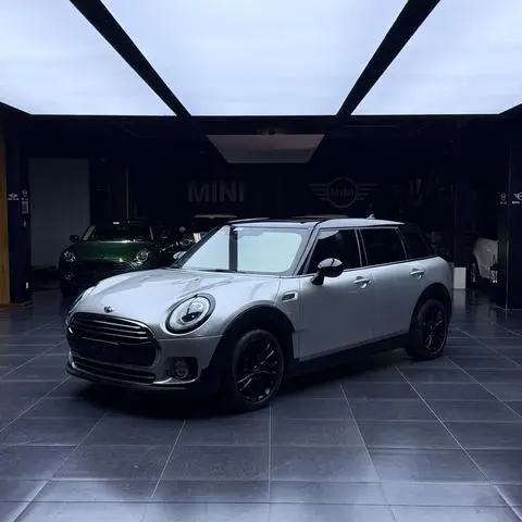 MINI CLUBMAN 2016 — фото 1