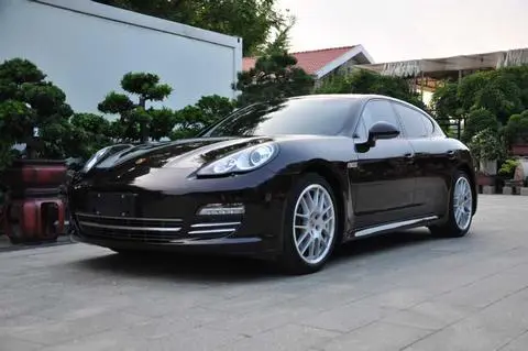 Porsche Panamera 2013