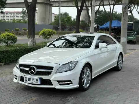 Mercedes-Benz CLS 2012 — фото 1