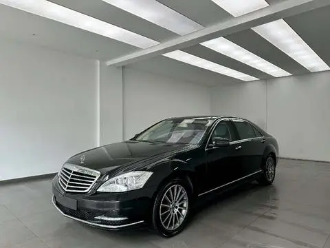 Mercedes-Benz S-Class 2006