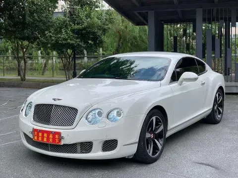 Bentley 欧陆 2010 — фото 1