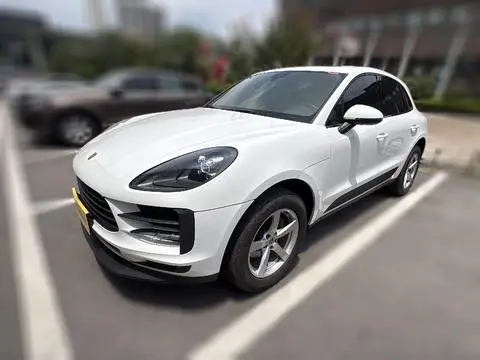 Porsche Macan 2021