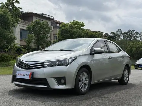 Toyota Corolla 2014 — фото 1