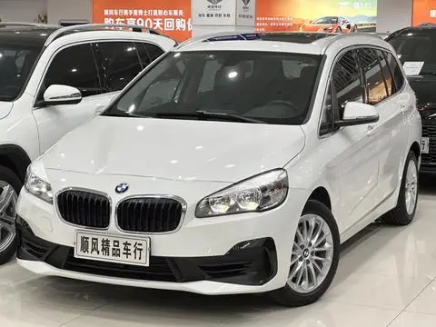 BMW 2 Series 多功能旅行车 2019