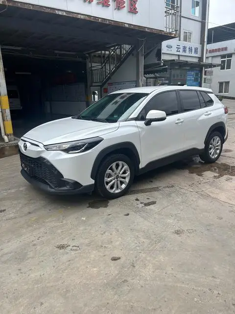 Toyota Frontlander 2024