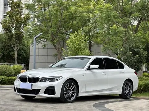 BMW 3 Series 2021 — фото 1