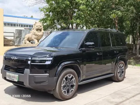 BYD Leopard 钛7 PHEV 2025