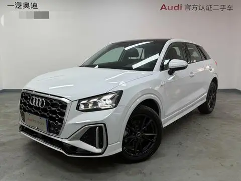 Audi Q2L 2024