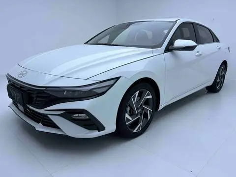 Hyundai Elantra 2023