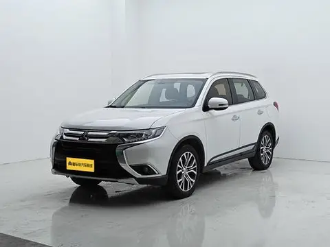 Mitsubishi 欧蓝德 2018