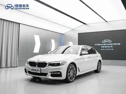 BMW 5 Series 2018 — фото 1