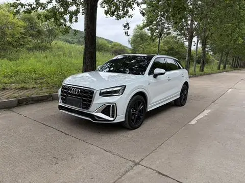 Audi Q2L 2022