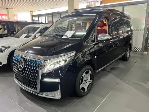 Mercedes-Benz 威霆 2018