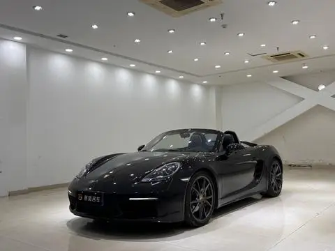 Porsche 718 2016