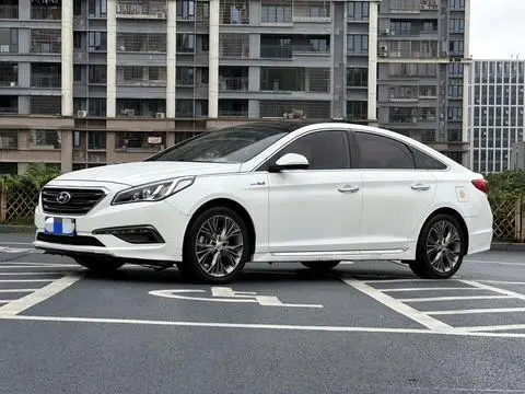 Hyundai 索纳塔九 2015