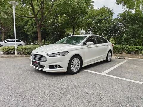 Ford 蒙迪欧 2013 — фото 1
