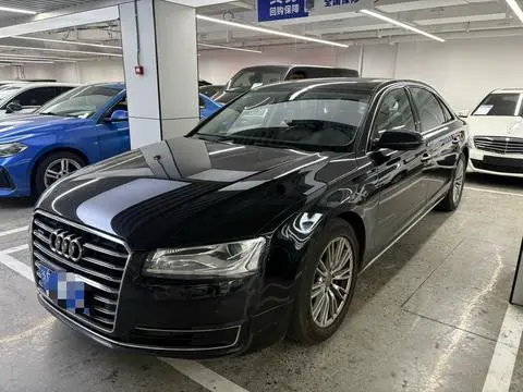 Audi A8 2014 — фото 1