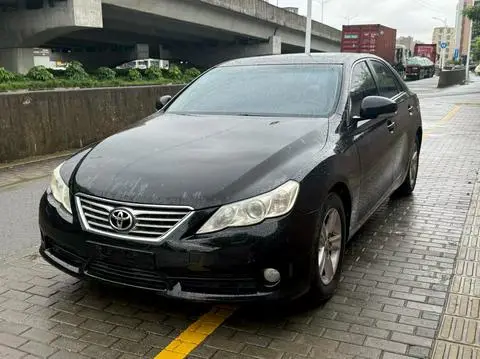 Toyota Reiz 2010