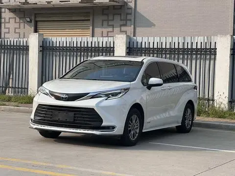 Toyota 赛那 2021