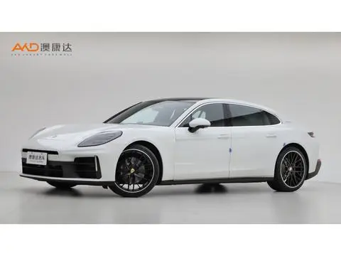 Porsche Panamera 2024