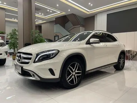 Mercedes-Benz GLA 2016