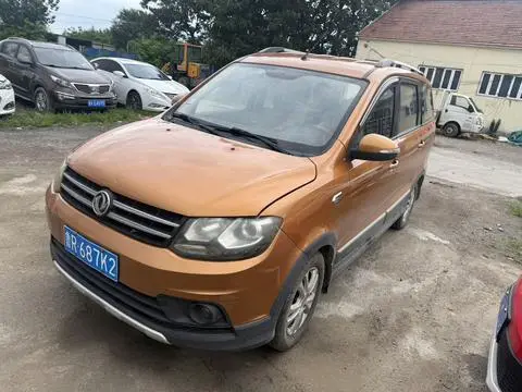Dongfeng 风光360 2015