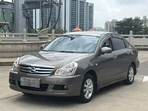 Nissan 轩逸 2012