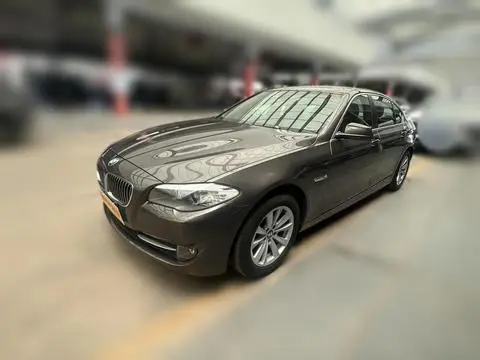 BMW 5 Series 2013 — фото 1