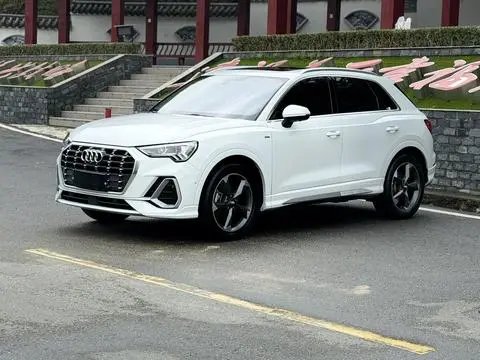 Audi Q3 2022