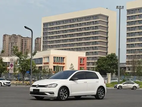 Volkswagen Golf 2020