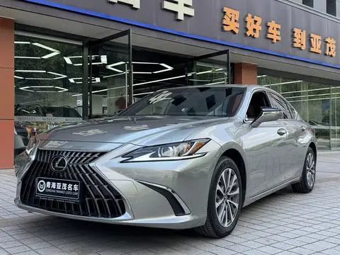 Lexus ES 2022