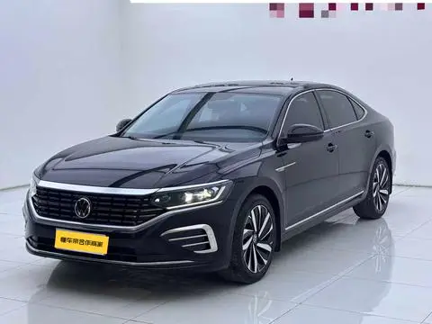 Volkswagen Passat 2024
