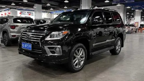 Lexus LX 2013