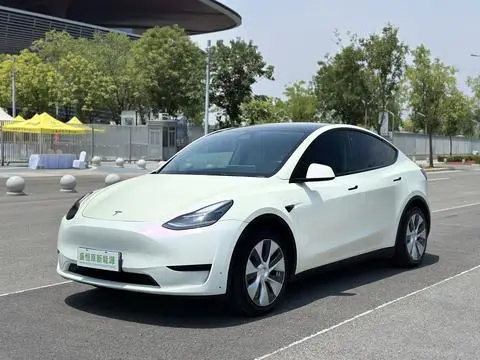 Tesla Model Y 2022 — фото 1