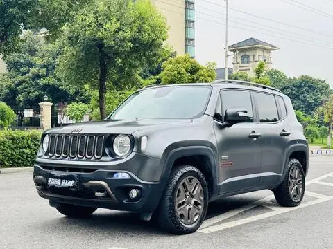 Jeep 自由侠 2016