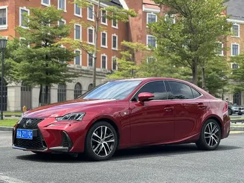 Lexus IS 2017
