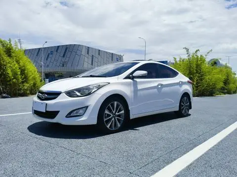 Hyundai Elantra Langdong 2015 — фото 1