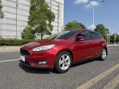 Ford Focus 2017 — фото 1